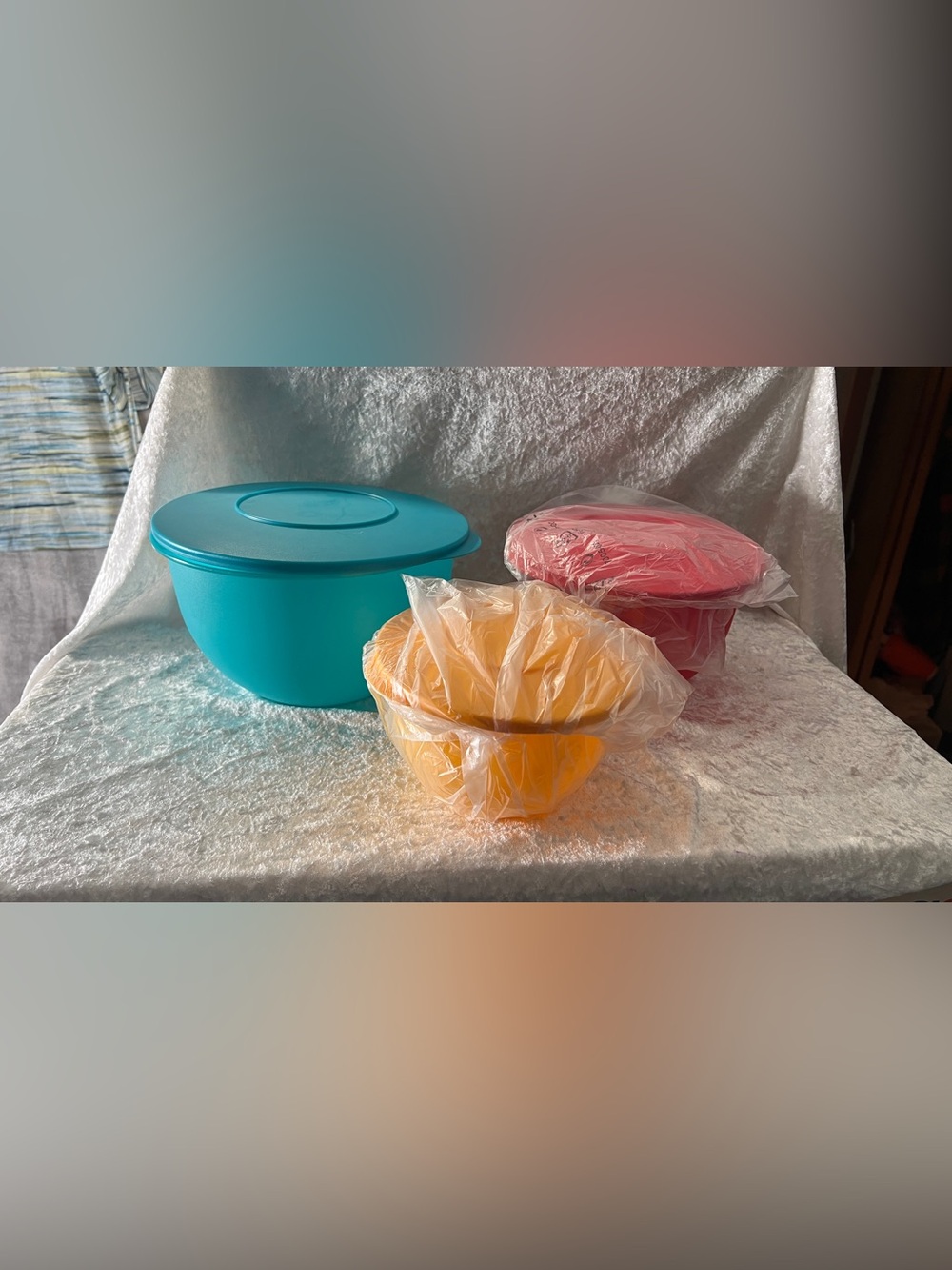 Tupperware Bright Mixing Bowl Trio in Teal, Yellow, and Pink